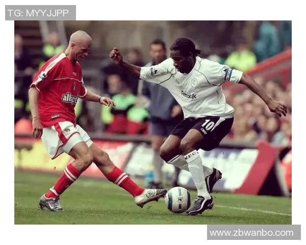 足球明星如何克服对防守的恐惧实现自我突破与成长